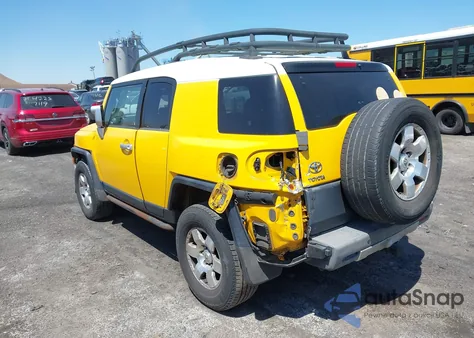 2007 Toyota Fj Cruiser z USA, uszkodzony, nr VIN JTEBU11F970054585